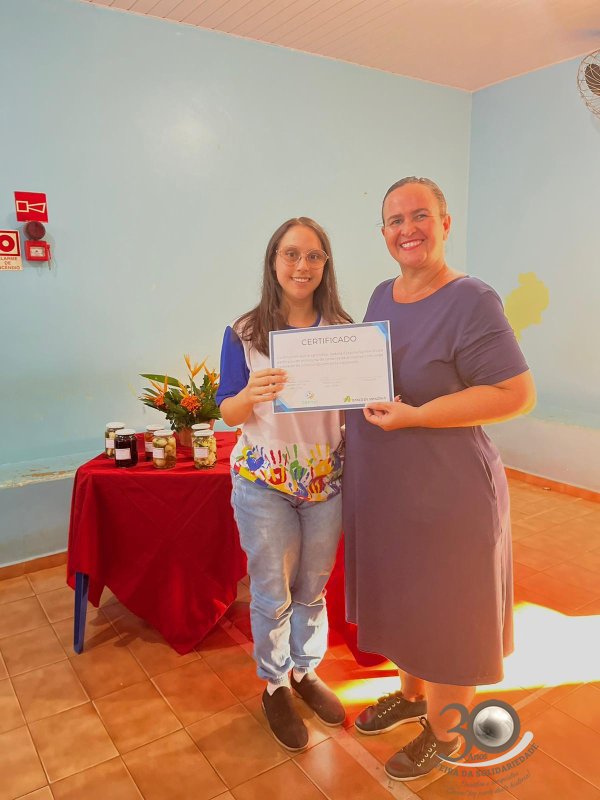 Cernic realiza mini curso de conservas em pote