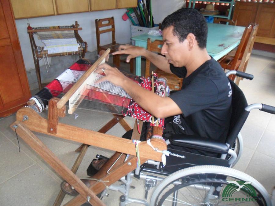 Exposição de artesanatos da 27ª Feira da Solidariedade