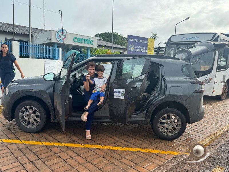 CERNIC RECEBE VEÍCULO MARCA CITROEN